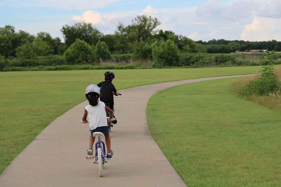 kid bike riding